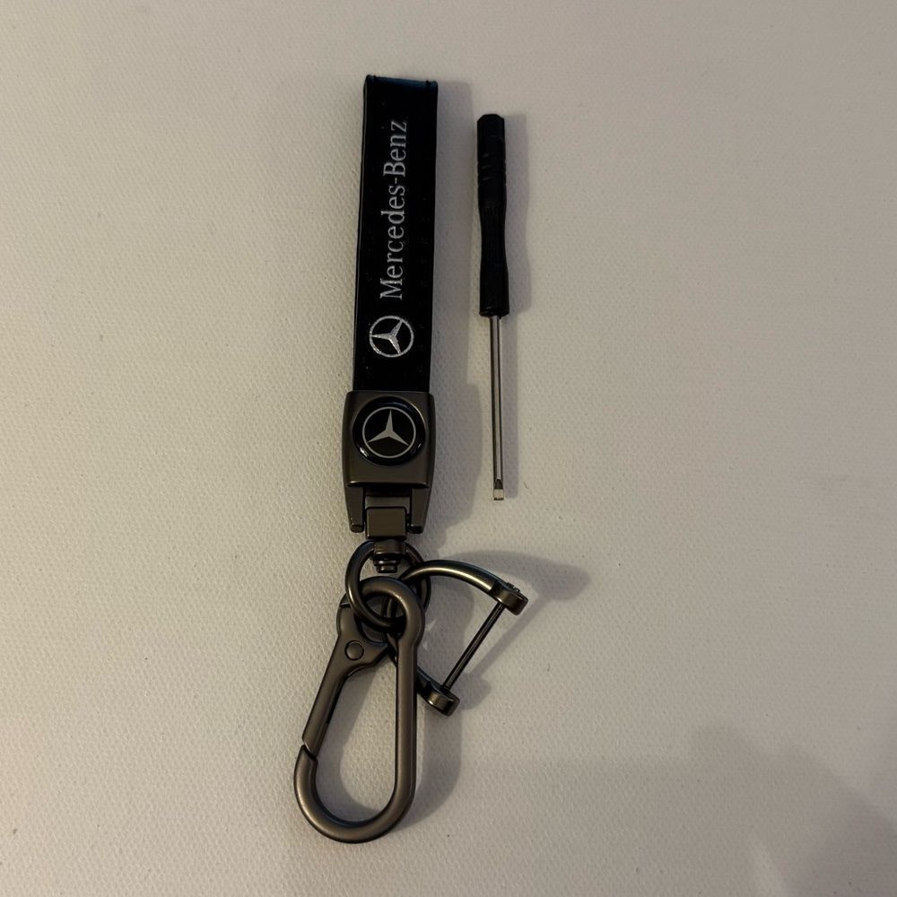 Mercedes Benz Key Fob Keychain in Black Leather with Logo NWT